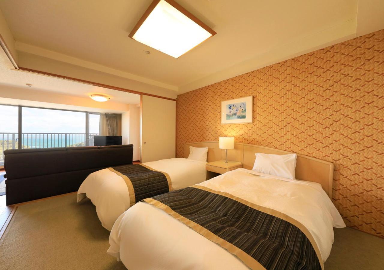 Katsuura Hilltop Hotel & Residence Exterior foto